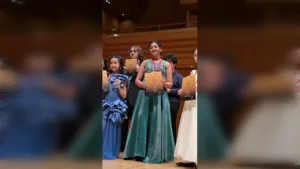 मुंबईची 12 वर्षांची वंशी मुदलियारने टोकियोमध्ये गोल्डन क्लासिकल म्युझिक अवॉर्ड्समध्ये जिंकला सुवर्णपदक